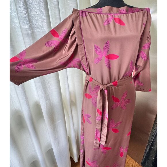 Vintage 80s dress, mauve, hot pink, fuchsia floral, wide shoulders, batwing - Picture 2 of 10